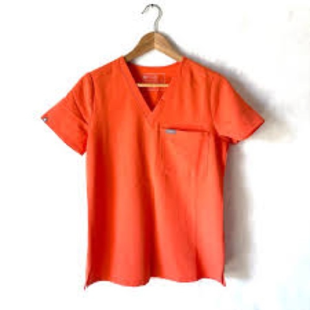 FIGS  scrub top